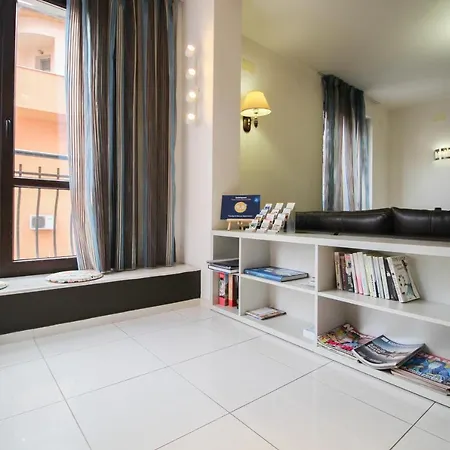 Trendy & Deluxe By Flat Mаnager